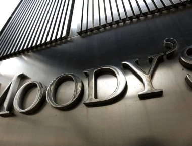 Η Mοody's υποβάθμισε 18 τουρκικές τράπεζες: Οι ΗΠΑ προσπαθούν να «στραγγαλίσουν» την τουρκική οικονομία